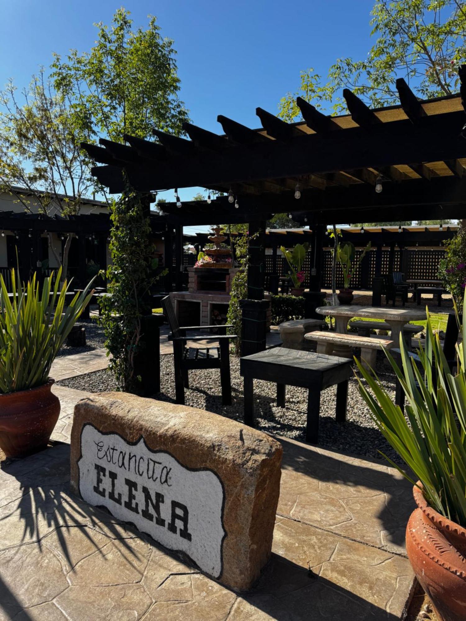 Hotel Estancita Elena Valle de Guadalupe Exterior foto